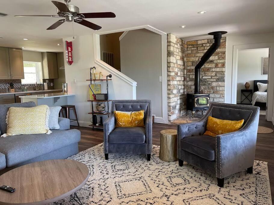 Lakeview Bungalow-Access To Lake, Pool, Gym, &Park Lago Vista Exteriör bild