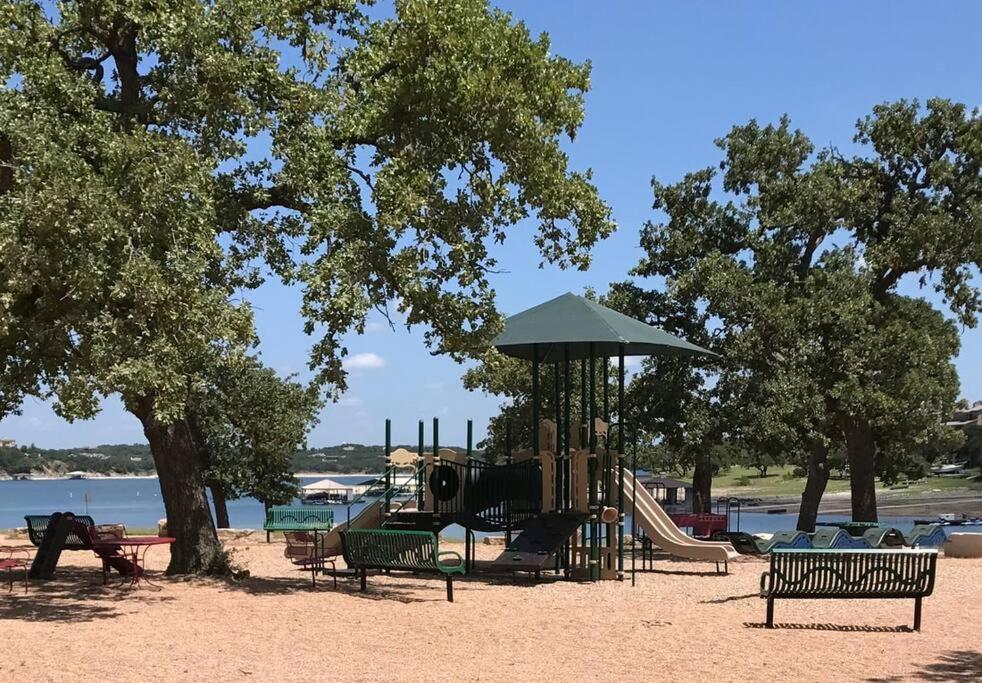 Lakeview Bungalow-Access To Lake, Pool, Gym, &Park Lago Vista Exteriör bild